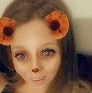 Meet your Posher, Lacey